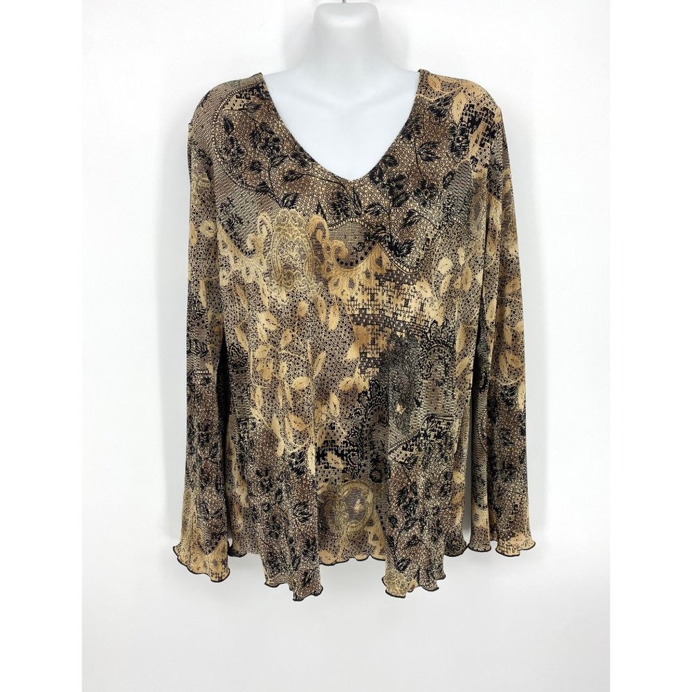 Plissé v-neck lettuce edge trim long sleeves blouse top